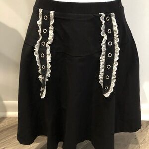 Hot Topic Skirt Womens Mini Flare Lace Goth Pull On Black A-Line Sz Medium